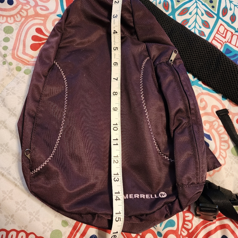 Merrell EUC sling bag backpack purple - Picture 7 of 8